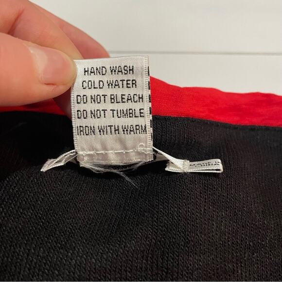 Feratelli Black Red Cyclone Tornado Top Blouse Tunic Women’s Size‎ Large - Picture 3 of 10